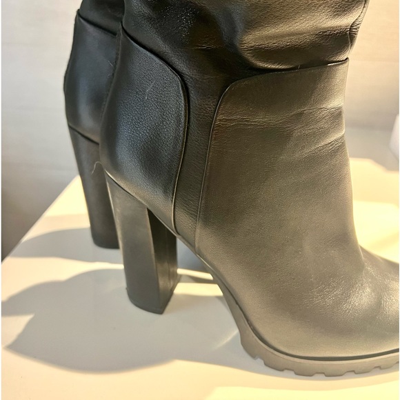 Aldo booties in black leather size 7 ❤️ - Picture 5 of 10